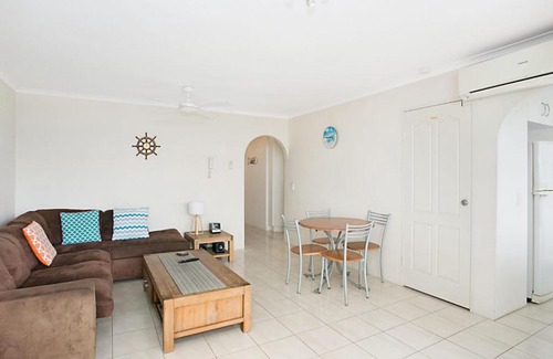 Coolangatta Apartment | Kirra Gardens Unit 30