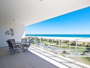 Coolangatta Apartment | Kirra Surf Apartments