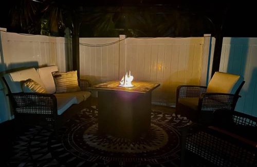 Indian Harbour Beach House | Kiss The Wave - Spacious 4br3ba, Wpoolhot Tub