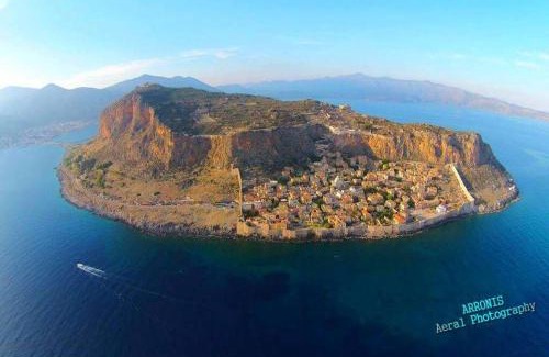 Monemvasia House | Kissamitakis Guesthouse