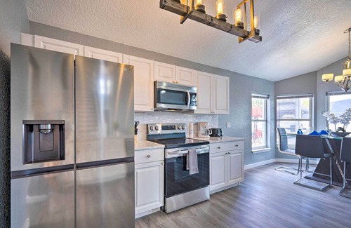 Lindfields House | Kissimmee Retreat w/Pool ~ 8 Mi to Old Town!