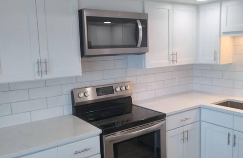 Orange Beach Condo | KITCHEN REMODELED, CEILINGS RETEXTURED, FRESH PAINT - JULY 20-24 RATES REDUCED