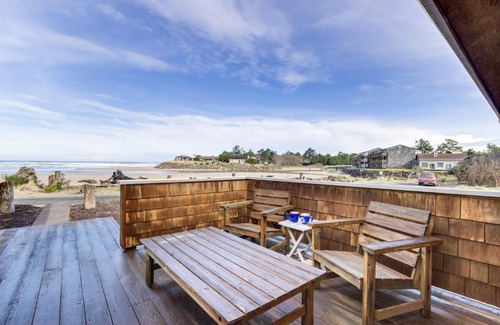 Neskowin House | Kite on the Wind