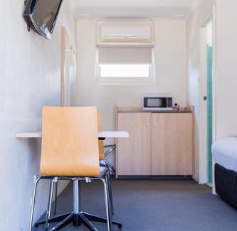 Orange Hotel | Kite Street Units - Contactless Check in