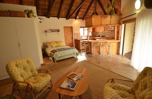 Melkbosstrand Cottage | Kite surfer & surf friendly accommodation on the West Coast, everyone's welcome