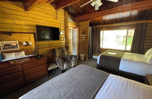 Kitimat Cabin | Kitimat Lodge