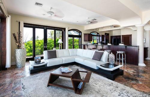 Old Man Bay Apartment | KiToCay by Grand Cayman Villas