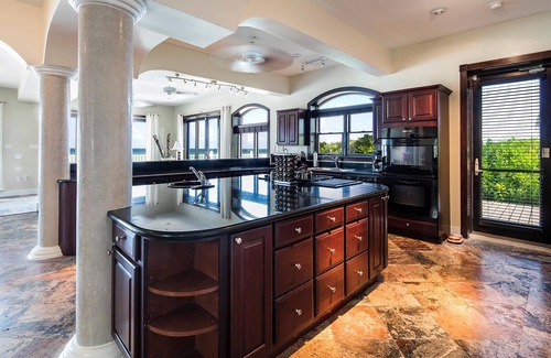 North Side House | KiToCay: Modern Beach House w/Over-the-Water Sun Deck & Private Beach Lot