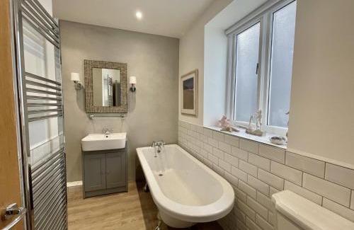 Dartmouth House | Kittiwake - Outstanding River Views