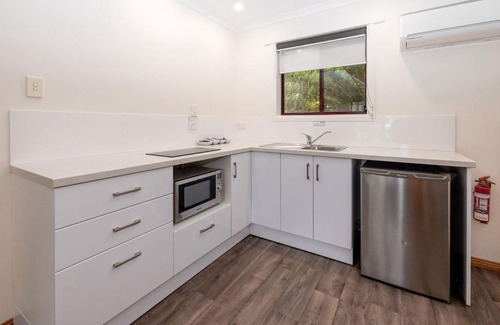 Strahan Apartment | Kitty's Cottages - Managed by BIG4 Strahan Holiday Retreat