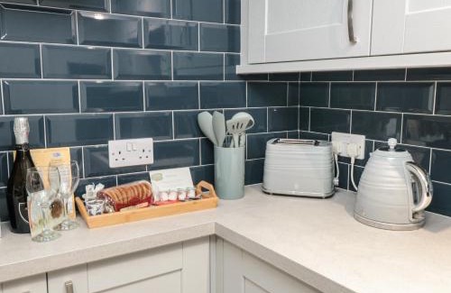 Whitby House | Kiwi Cottage