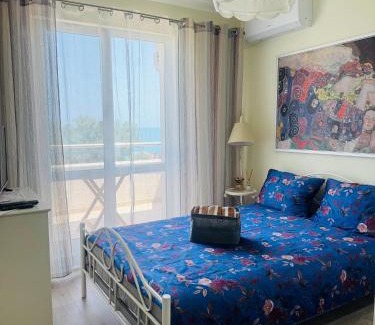 Byala Apartment | Kiwi Gardens