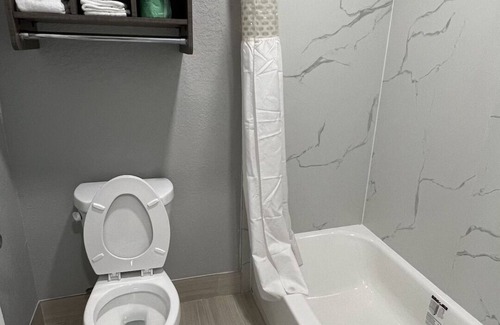 Houston Hotel | Kiwi Inn Willowbrook State Highway 249 Beltway 8