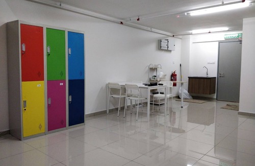 Petaling Jaya Apartment | KJ Group Space (Air Conditioned, Connects to Airport, Fast WiFi, Near Amenities)