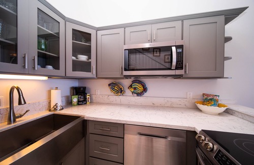 Honokowai Condo | KK 306 Remodeled BeachFront 2BD w Ocean Views AC Pool