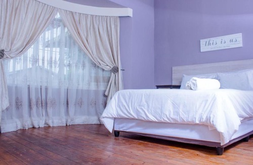 Ekurhuleni House | KK GUEST HOUSE