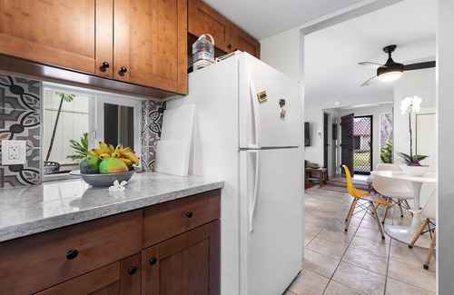 Kahaluu Bay Condo | KKSR#10 BEAUTIFUL CORNER TOWNHOME, STEPS FROM THE BEACH, AIR CONDITONING!