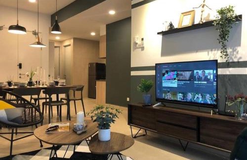 Kampung Kerinchi Apartment | KL Gateway Premium Residence I HomeBrickz