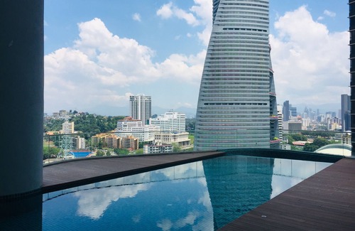Bangsar South Apartment | KL view with direct linked to shopping mall & LRT