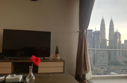 Malaysian Police Training Centre Condo | KLCC City Center View Skyline Luxury and Comfortable Condo Infinity Sky Pool
