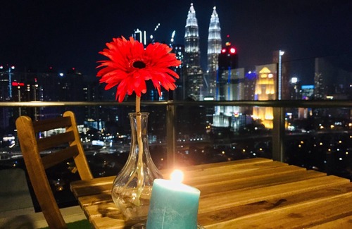 Malaysian Police Training Centre Condo | KLCC City Center View Skyline Luxury and Comfortable Condo Infinity Sky Pool