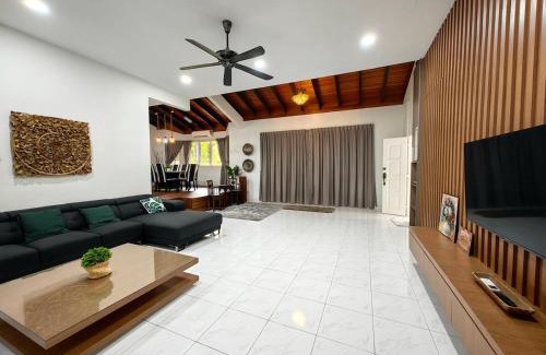 Klebang Besar House | Klebang Spacious Comfy Bangalow