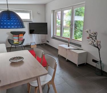 Koenigs Wusterhausen Apartment | Klein aber fein, Ferienhaus am Tonteich