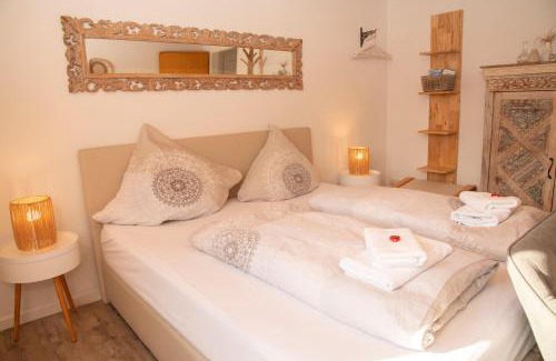 Eutin Apartment | kleines Ferienhäuschen im Garten