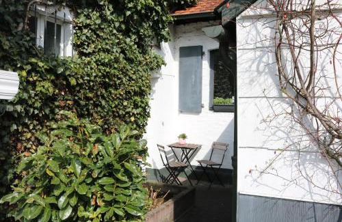 Moenchengladbach Apartment | Kleines, gemütliches Häuschen