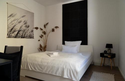 Bad Wilhelmshoehe Apartment | KLEINES GLÜCK by Interior Apartments