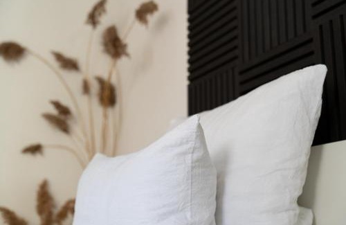 Bad Wilhelmshoehe Apartment | KLEINES GLÜCK by Interior Apartments