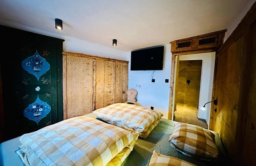 Sent Apartment | Kleines Zimmer mit Duschbad im Nebenhaus