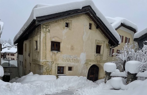 Sent Apartment | Kleines Zimmer mit Duschbad im Nebenhaus