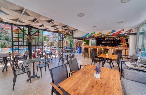 Alanya Apartment | Kleopatra ICARIA Apart Hotel