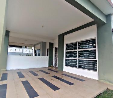 Kampung Salak Tinggi House | KLIA Airport Homestay 9