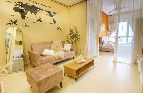 Kota Warisan Apartment | KLIA Perfect Location Fast WIFI Netflix Pool