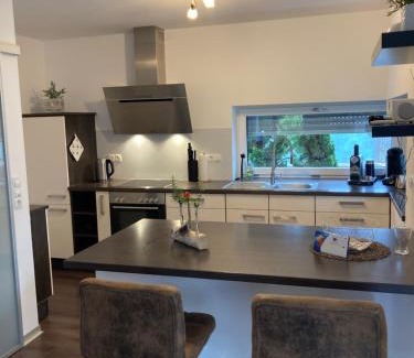 Neuried Apartment | Klimatisierte Wohnung Schwarzwald Europapark Rust barrierefrei 110 qm