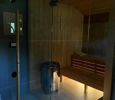 Radkow House | Klimatyczny Dom Kopaczówka przytulna miejscówka z kominkiem, sauną i ogrodem u podnóża Gór Stołowych