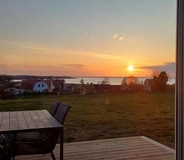 Kopingsvik House | Klinta sea view cabin