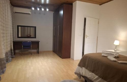 Greater Johannesburg Metropolitan Area House | Kliprivier Accommodation