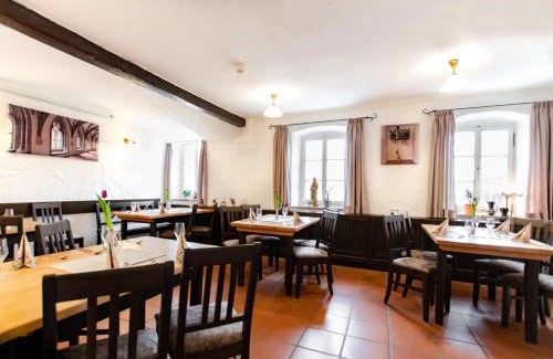 Heidenheim Hotel | Klostergasthof Heidenheim - Hotel Garni