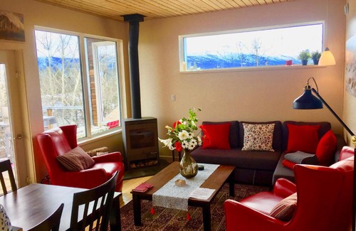 Haines Junction House | Kluane Green Sprout Vacation Home