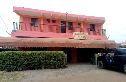 Matuu Hotel | Klub Amicus Louge - Matuu
