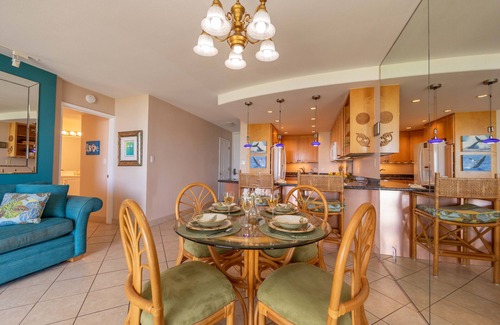 Kihei Condo | KM 114 2BD Oceanfront Condo w Ocean Views AC Pool