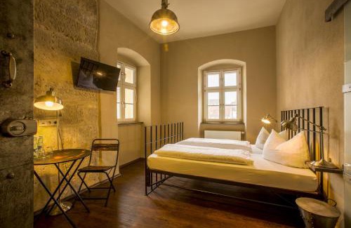Amberg Hotel | Knast-Hotel Fronfeste