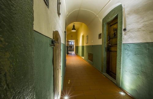 Amberg Hotel | Knast-Hotel Fronfeste