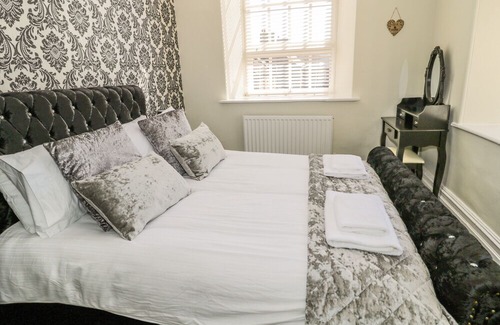 Stanhope Apartment | Knights Corner Stanhope Castle, STANHOPE