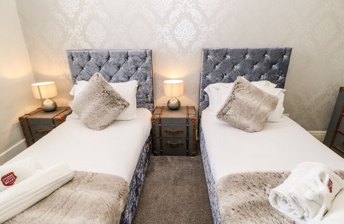 Stanhope Apartment | Knights Corner Stanhope Castle, STANHOPE