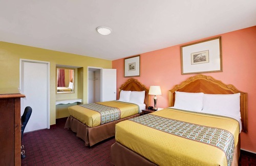 Big Spring Hotel | Knights Inn Big Spring