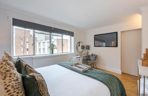Knightsbridge Apartment | Knightsbridge 2Bed Apartment with Private Balcony Overlooking Harrods